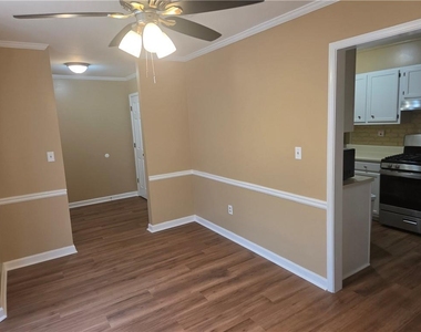 5595 Wells Circle - Photo Thumbnail 2