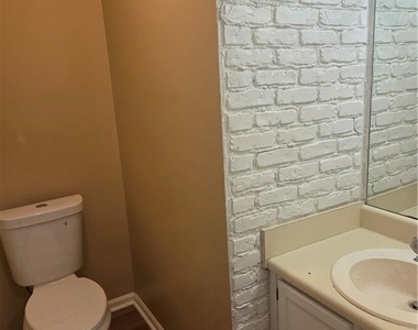 5595 Wells Circle - Photo Thumbnail 20