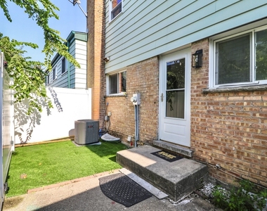 520 Glendale Road - Photo Thumbnail 17