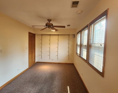 726 W 17th Street - Photo Thumbnail 20