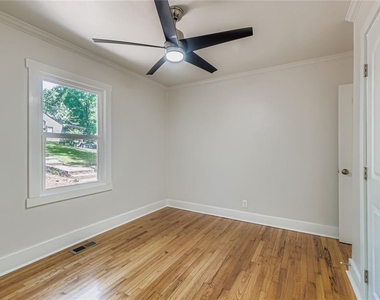 1191 Beechview Drive Se - Photo Thumbnail 15