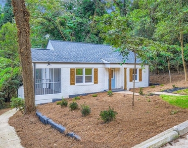 1191 Beechview Drive Se - Photo Thumbnail 2