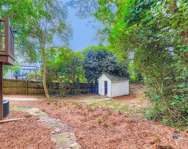 1191 Beechview Drive Se - Photo Thumbnail 25