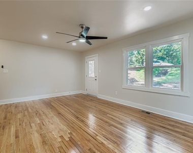 1191 Beechview Drive Se - Photo Thumbnail 7