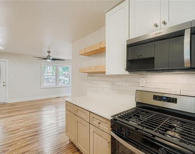 1191 Beechview Drive Se - Photo Thumbnail 12