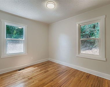 1191 Beechview Drive Se - Photo Thumbnail 20