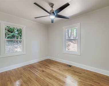 1191 Beechview Drive Se - Photo Thumbnail 13