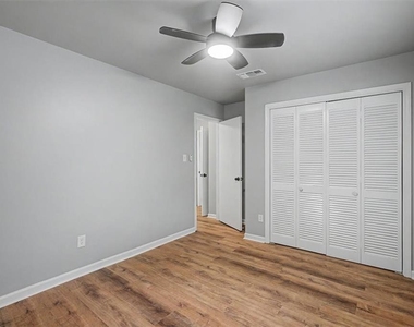 2430 Coosawattee Drive Ne - Photo Thumbnail 17