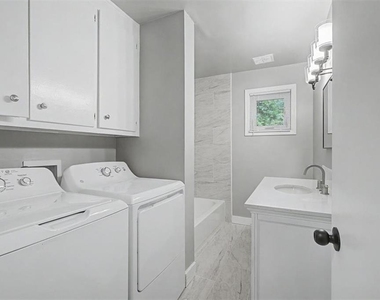 2430 Coosawattee Drive Ne - Photo Thumbnail 14