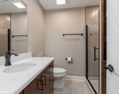 214 Manor Drive - Photo Thumbnail 10