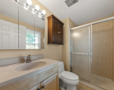 1121 Belmar Lane - Photo Thumbnail 20