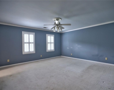 2101 Mark Hall Court - Photo Thumbnail 18