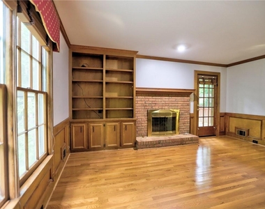 2101 Mark Hall Court - Photo Thumbnail 8