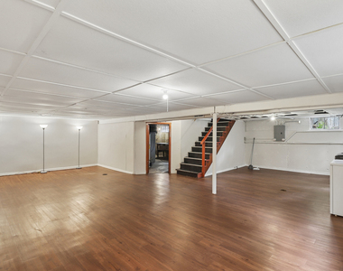 893 S Poplar Avenue - Photo Thumbnail 13