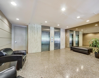 1850 N Clark Street - Photo Thumbnail 2