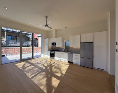1317 N Leavitt Street - Photo Thumbnail 6