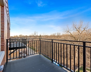 555 Roger Williams Avenue - Photo Thumbnail 7