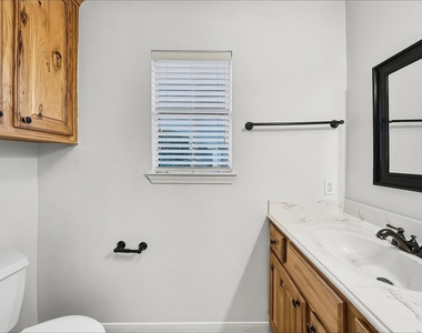 10917 Spruce Drive S - Photo Thumbnail 14