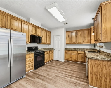 10917 Spruce Drive S - Photo Thumbnail 1