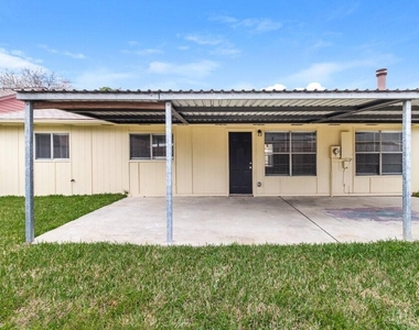 9938 Shell Rock Road - Photo Thumbnail 12
