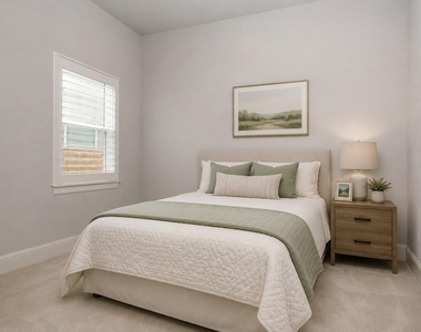 114 Crescent City Drive - Photo Thumbnail 3