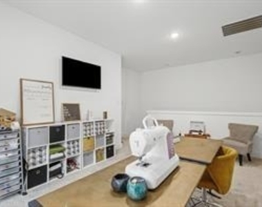 1013 Carnation Drive - Photo Thumbnail 29