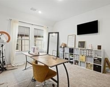 1013 Carnation Drive - Photo Thumbnail 30