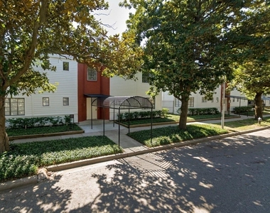 5607 Jackson Street - Photo Thumbnail 2
