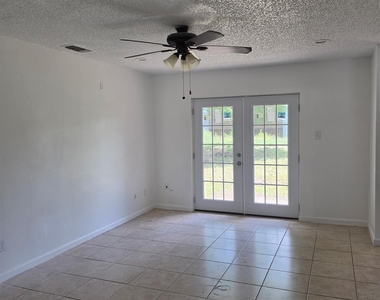 11002 Clear Fork Drive - Photo Thumbnail 4