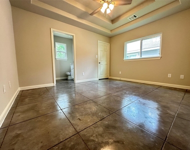 10796 Royal Magnolia - Photo Thumbnail 10