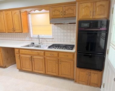 534 Glenvale Drive - Photo Thumbnail 5