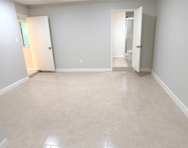 534 Glenvale Drive - Photo Thumbnail 15