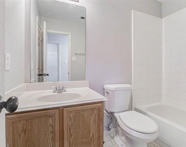 5923 Shining Leaf Court - Photo Thumbnail 21