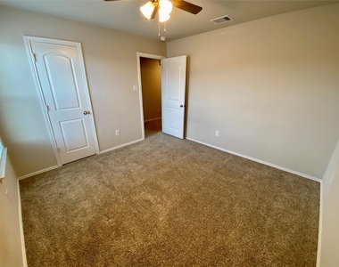 13832 Rock Island Trail - Photo Thumbnail 27