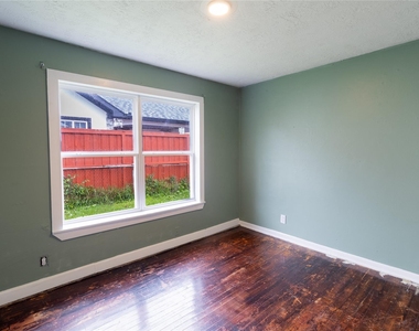 809 Norell Street - Photo Thumbnail 5