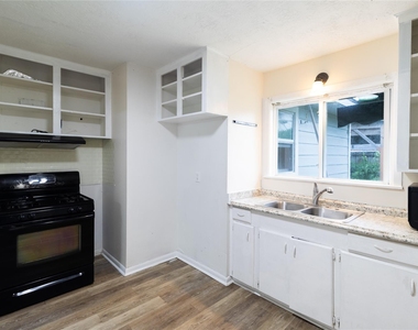 809 Norell Street - Photo Thumbnail 13
