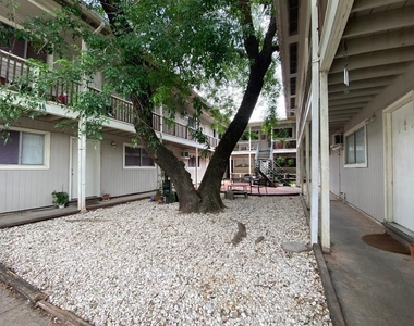 205 Avondale Street - Photo Thumbnail 1