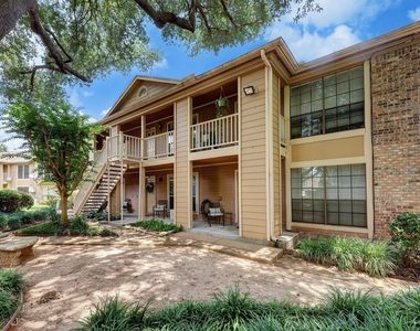 1311 Antoine Drive - Photo Thumbnail 2