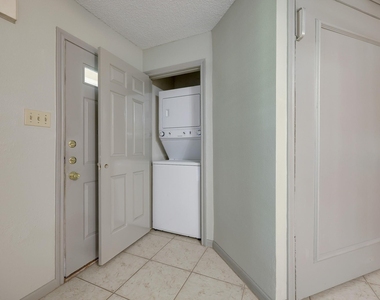1311 Antoine Drive - Photo Thumbnail 15