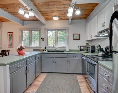 186 Ledgewood - Photo Thumbnail 12