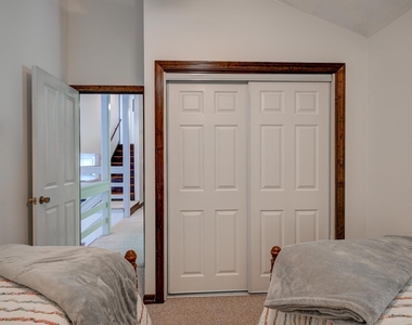 186 Ledgewood - Photo Thumbnail 30
