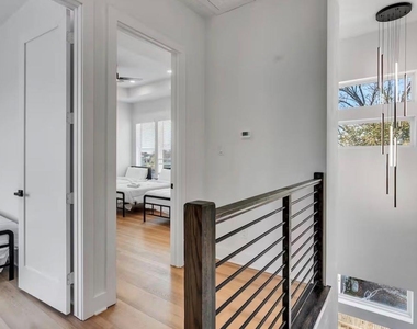 2709 Berry Street - Photo Thumbnail 15