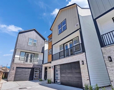 2709 Berry Street - Photo Thumbnail 3