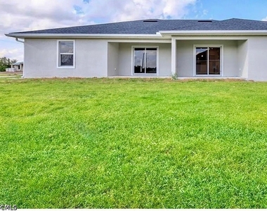 402 Grant Boulevard - Photo Thumbnail 7