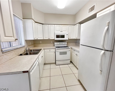 4172 Castilla Circle - Photo Thumbnail 6