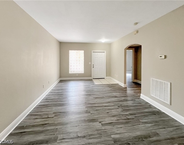 4172 Castilla Circle - Photo Thumbnail 3
