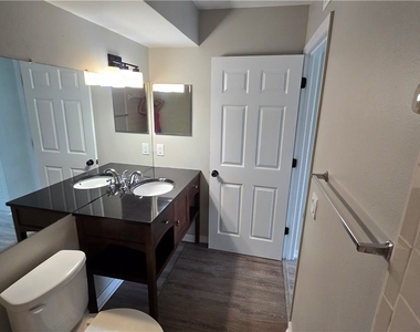 13545 Eagle Ridge Drive - Photo Thumbnail 18