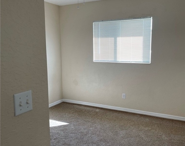 1835 Nw 31st Terrace - Photo Thumbnail 18