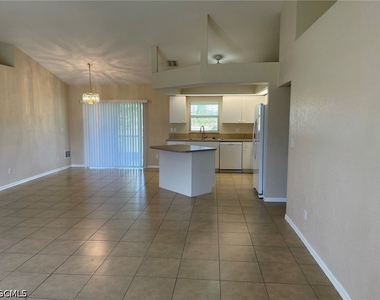 1835 Nw 31st Terrace - Photo Thumbnail 3