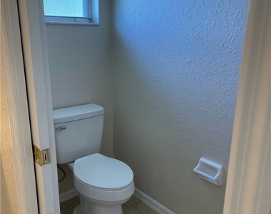 1835 Nw 31st Terrace - Photo Thumbnail 21